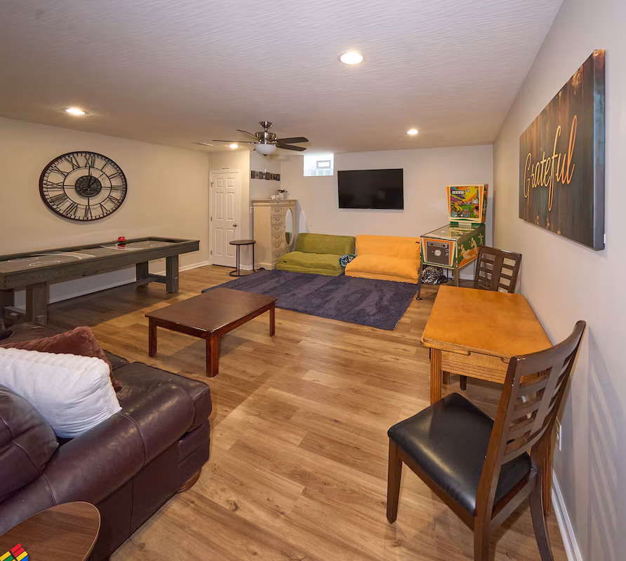 The Sunstone Place – 4BR Woodland Escape